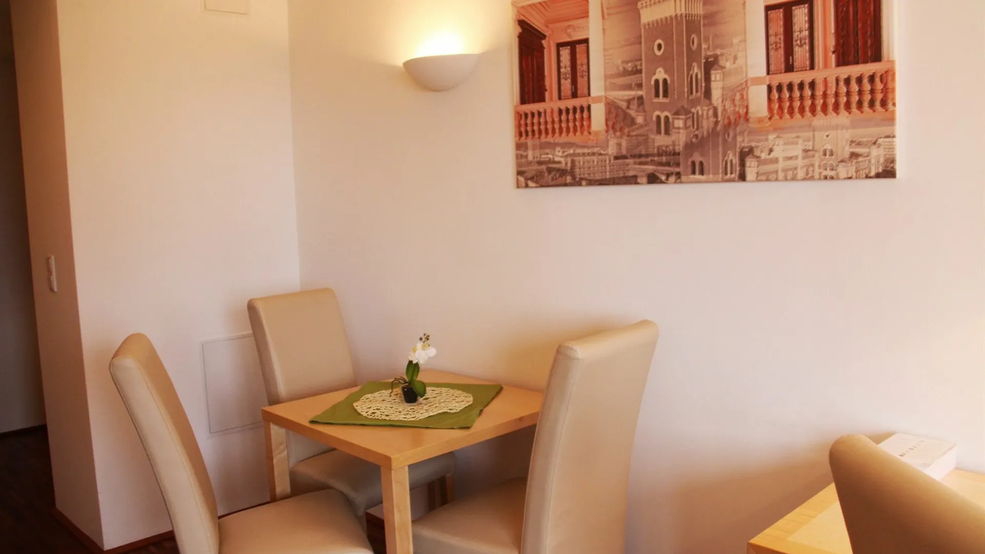 Checkvienna Apartment Maria Theresien Strasse Österrike